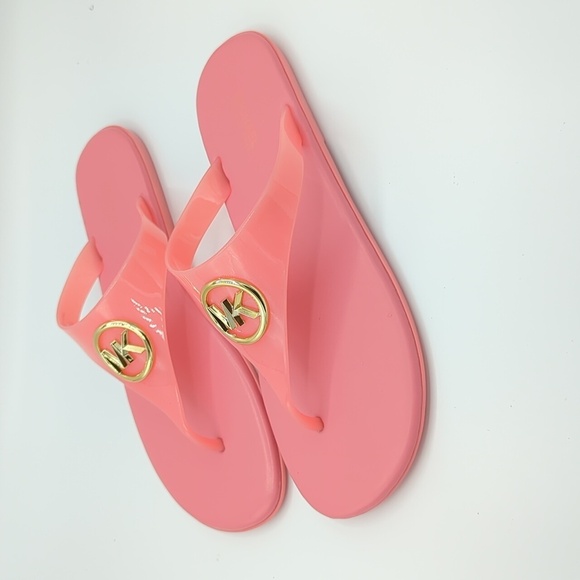 Michael Kors Pink Sandles - Picture 2 of 5